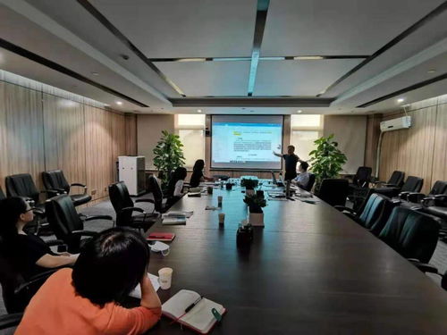 專(zhuān)家引領(lǐng)，服務(wù)創(chuàng)新——?jiǎng)⒋喝A攜團(tuán)隊(duì)赴白云機(jī)場(chǎng)開(kāi)展服務(wù)營(yíng)銷(xiāo)研討會(huì)